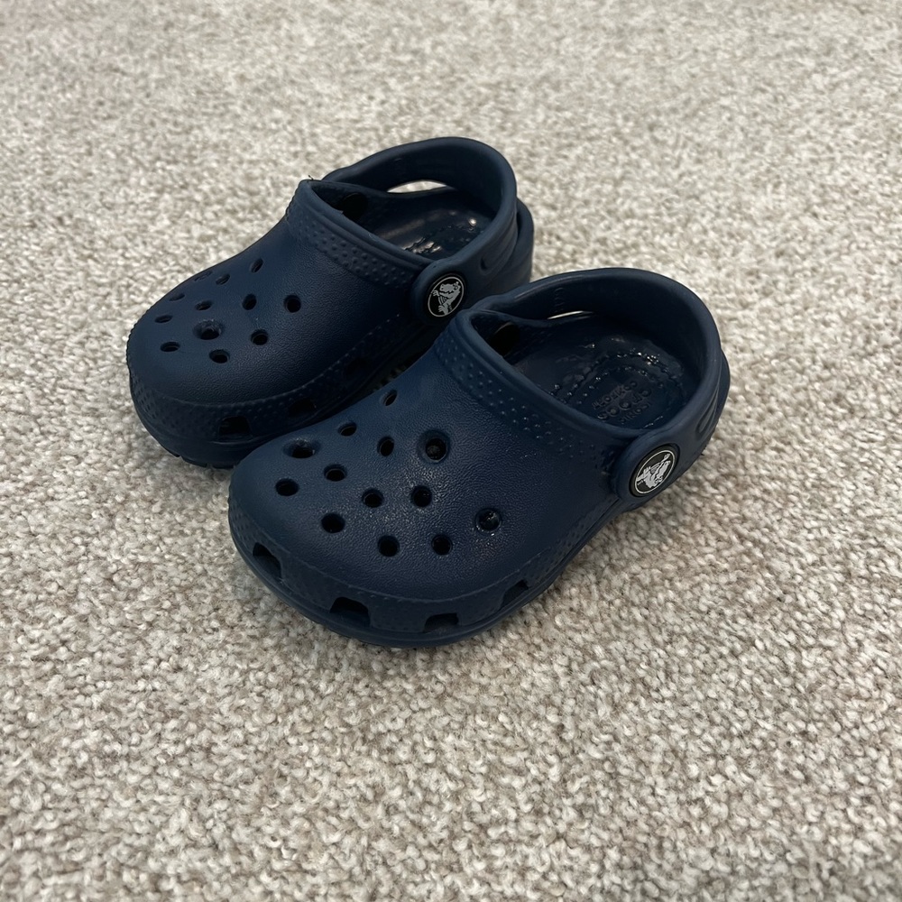 Toddler size 6 navy crocs